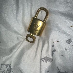 LV Lock & Key #308